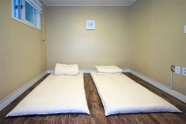 Crib 49 - Foreigner Only บ้านพัก 2*
