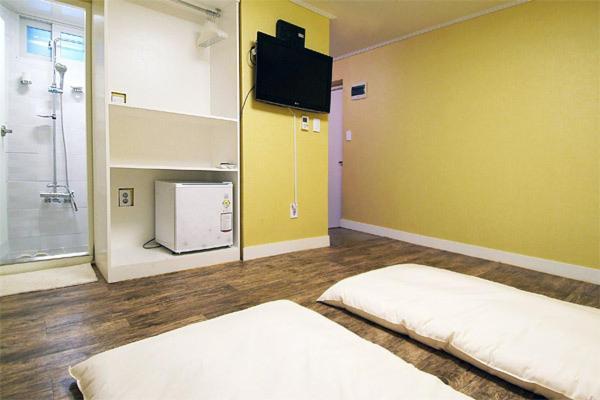 บ้านพัก Crib 49 - Foreigner Only 2*